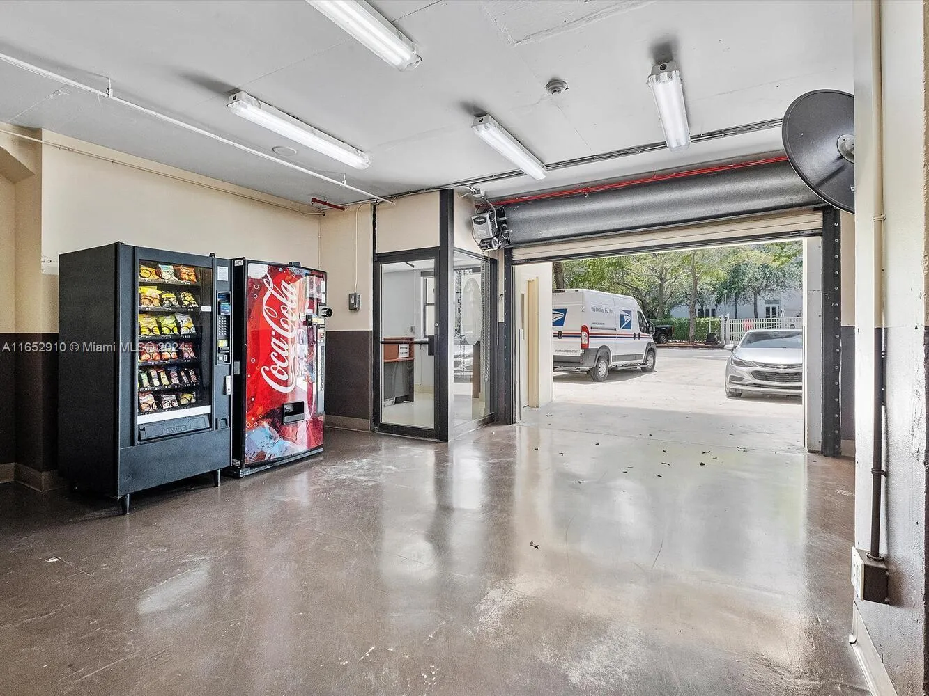 Aventura, Florida 33180, United States, 2 Bedrooms Bedrooms, ,2 BathroomsBathrooms,Residential,Active,44322