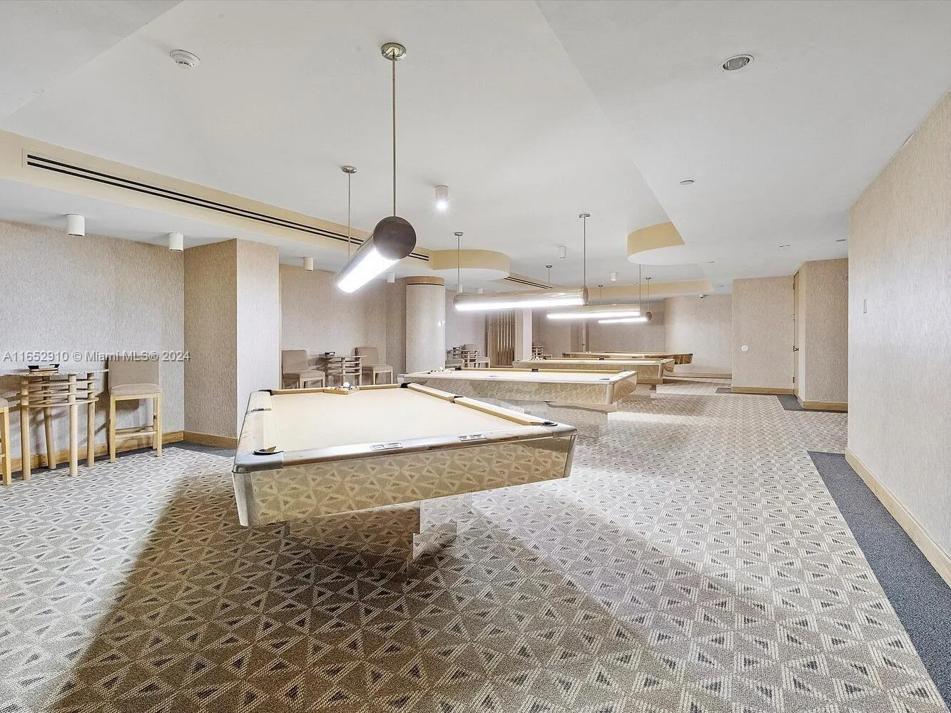 Aventura, Florida 33180, United States, 2 Bedrooms Bedrooms, ,2 BathroomsBathrooms,Residential,Active,44322