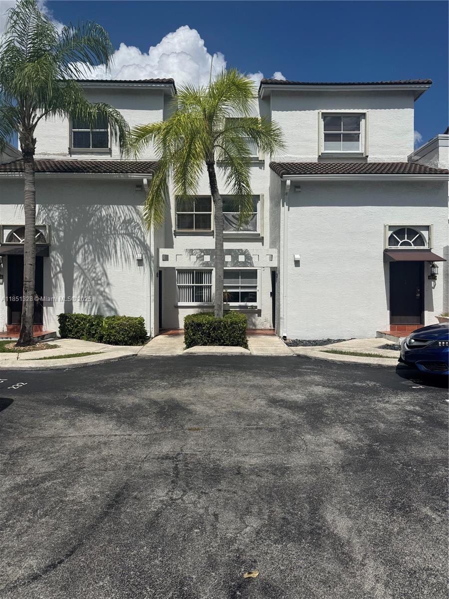 Fully remodeled condo in the heart of Doral. Stainless steel appliances, all tile , updated bathrooms. Washer /dryer
inside the unit. Spacious layout. Gated community; centrally located near top rated schools , major highways, shopping and dining.