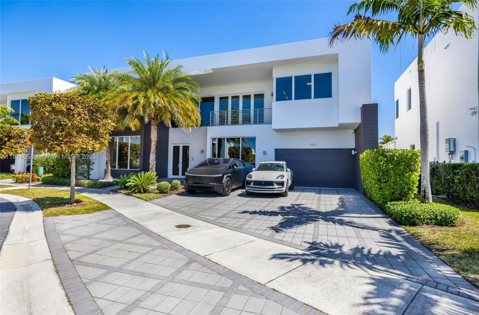 Property for Sale at 7535 Nw 102nd Ct, Doral, Miami-Dade County, Florida - Bedrooms: 5 
Bathrooms: 6  - $2,450,000