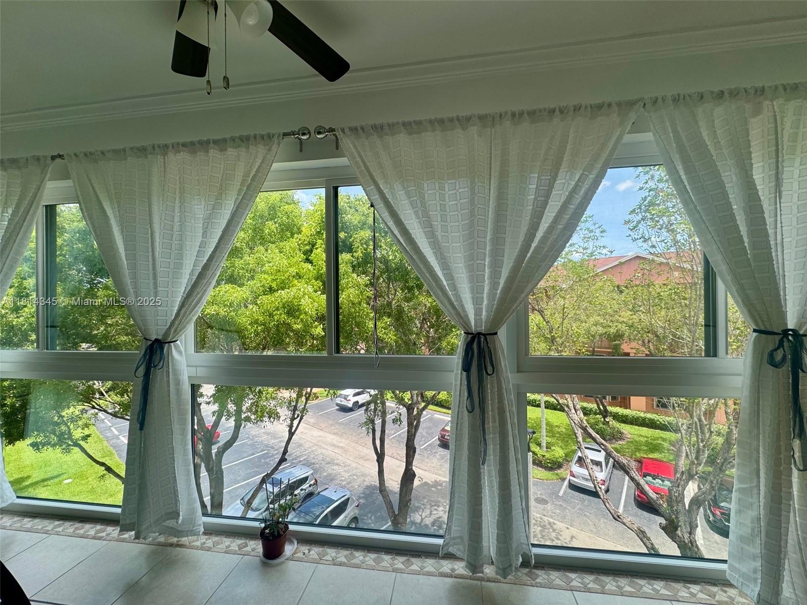 Property for Sale at 701 Sw 142nd Ave 414S, Pembroke Pines, Miami-Dade County, Florida - Bedrooms: 2 
Bathrooms: 2  - $359,000