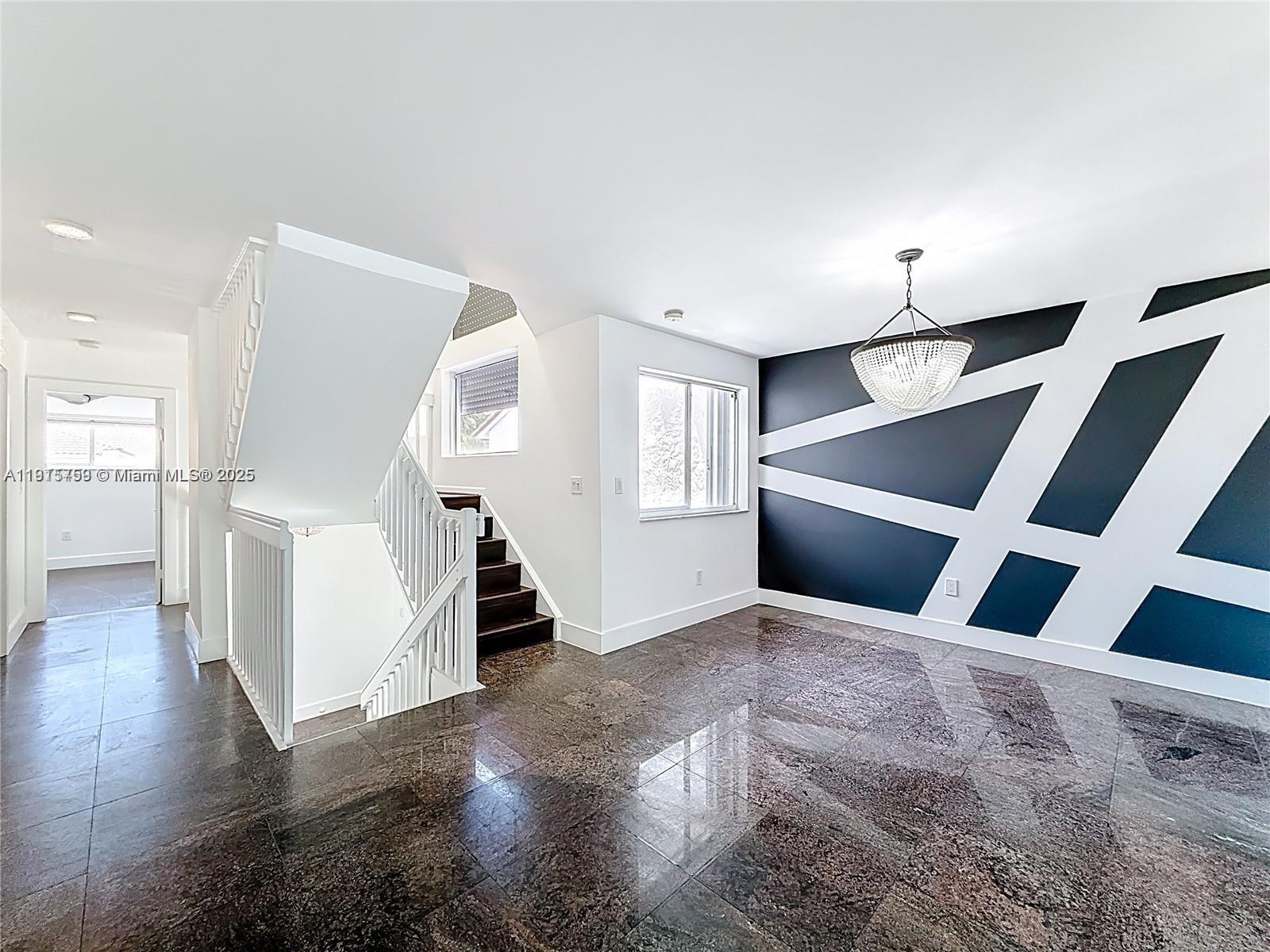 GOLDEN POINTE - Residential Lease