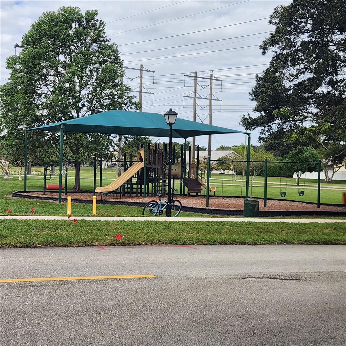 SUMMERTIME ISLES 1ST ADD - Residential