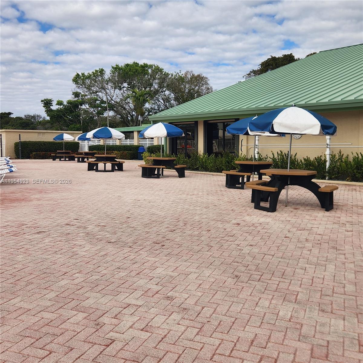 SUMMERTIME ISLES 1ST ADD - Residential