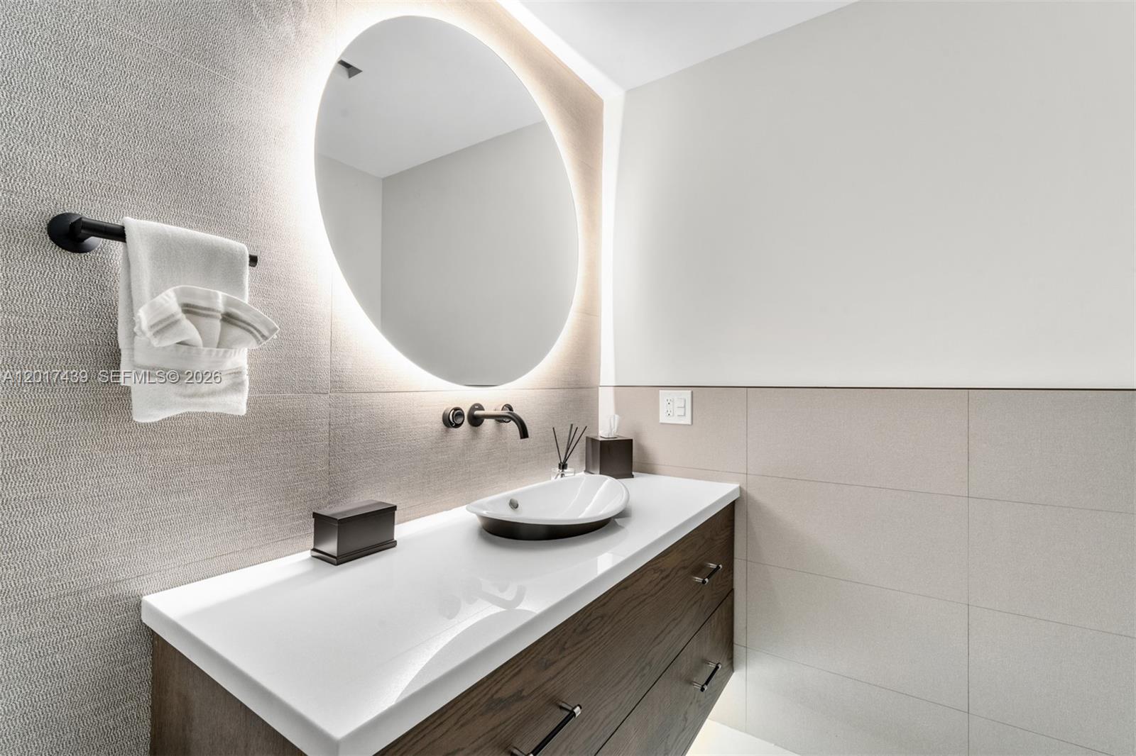 LEEWOOD LANE REVISED - Residential