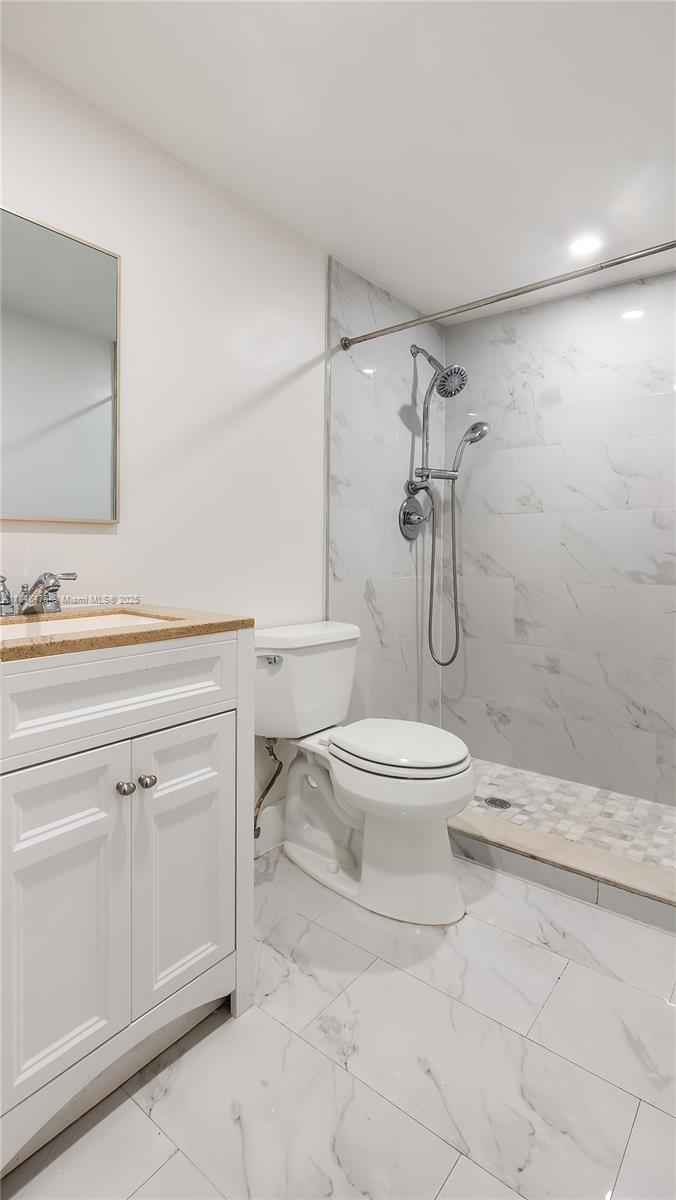 COURTYARDS AT KENDALL CON - Residential