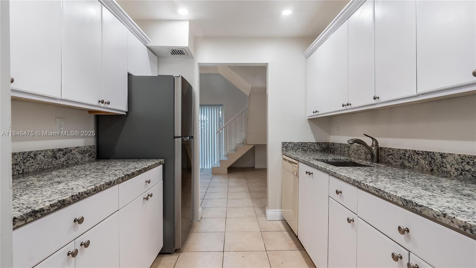 COURTYARDS AT KENDALL CON - Residential