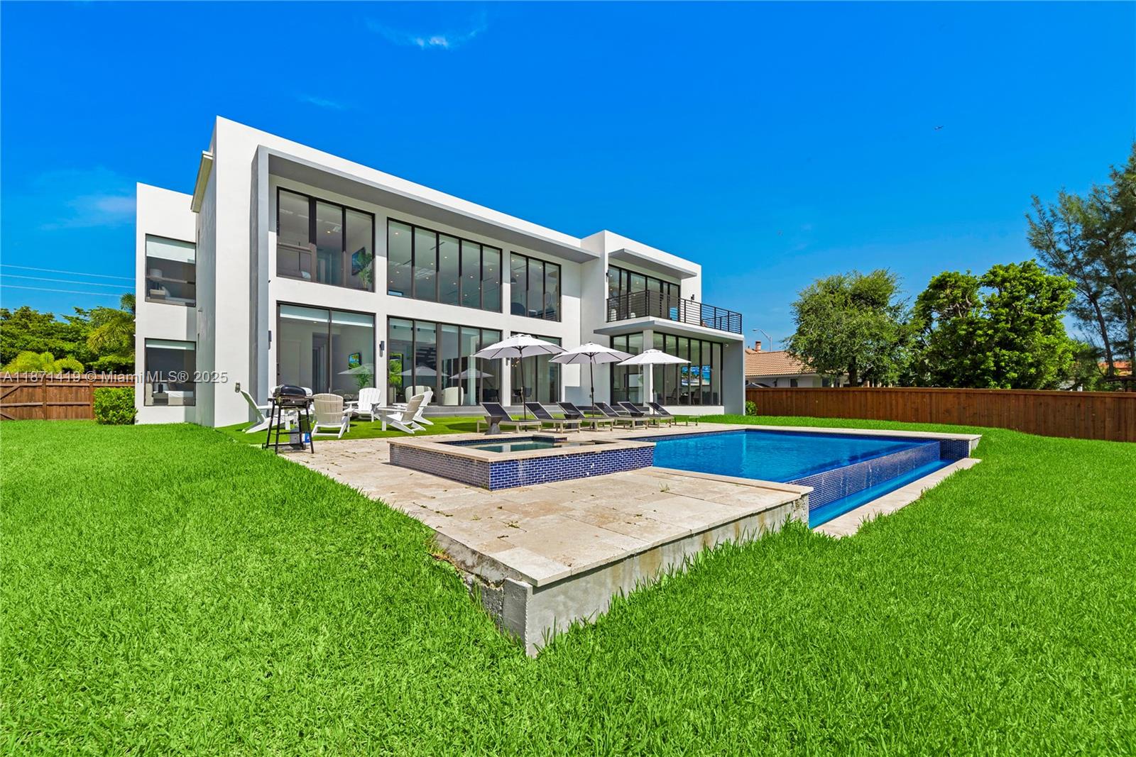 MARINA LAKES 1ST ADDN - Residential Lease