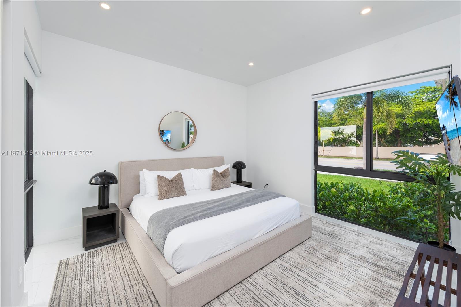 MARINA LAKES 1ST ADDN - Residential Lease