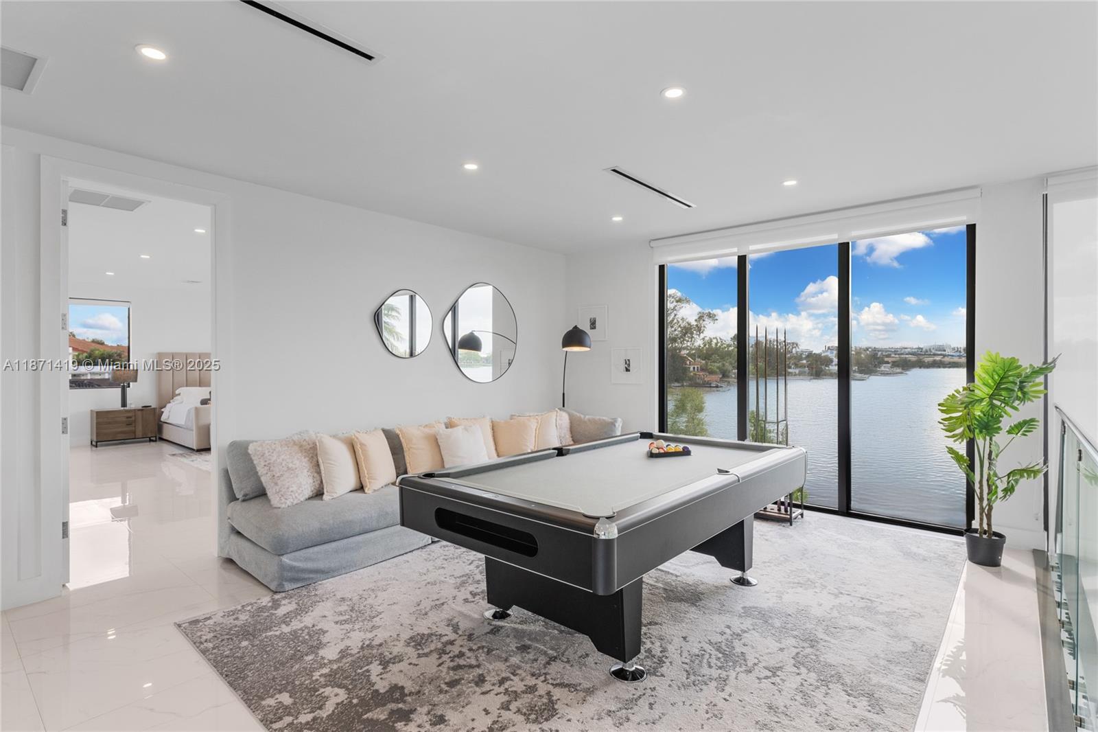 MARINA LAKES 1ST ADDN - Residential Lease