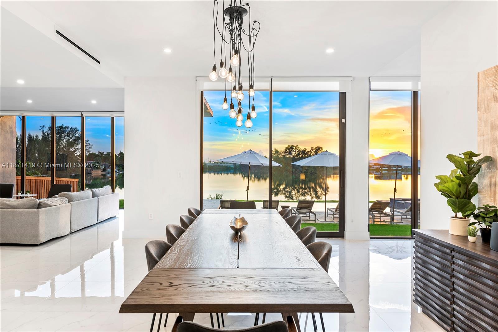 MARINA LAKES 1ST ADDN - Residential Lease