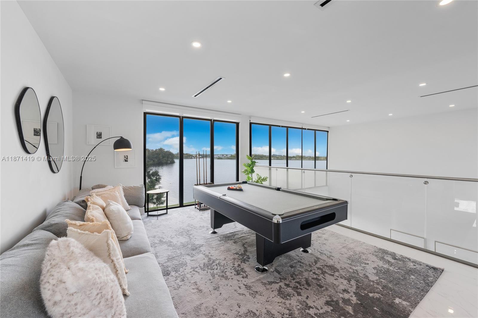 MARINA LAKES 1ST ADDN - Residential Lease