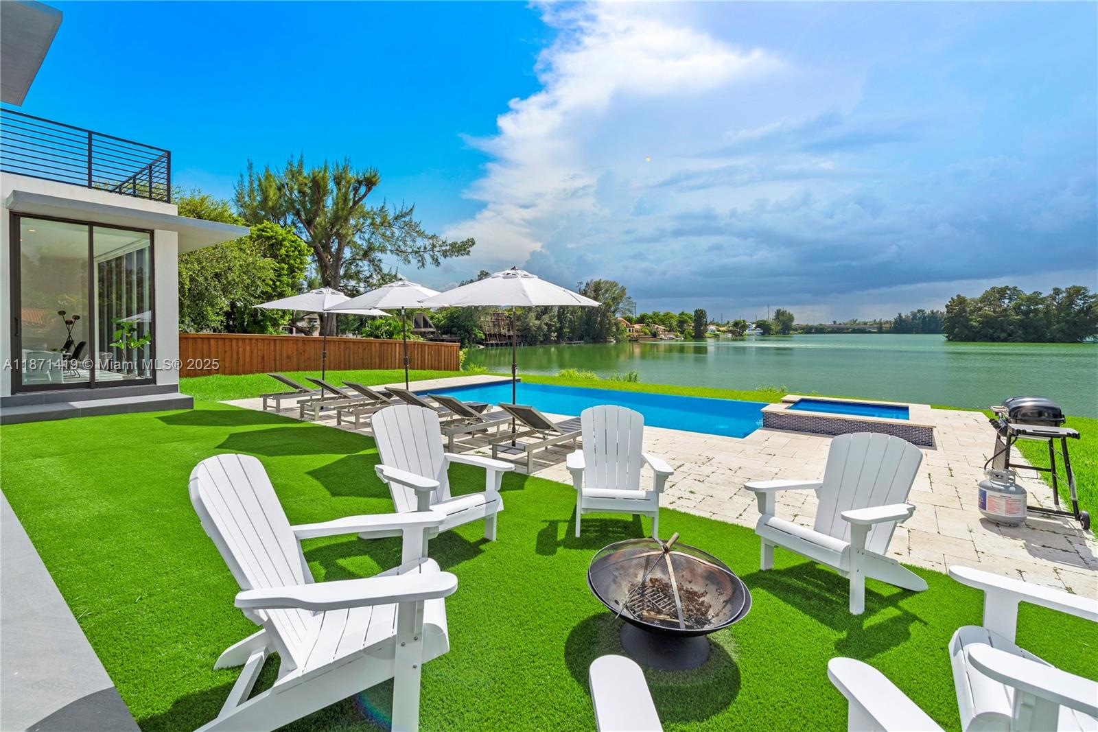 MARINA LAKES 1ST ADDN - Residential Lease