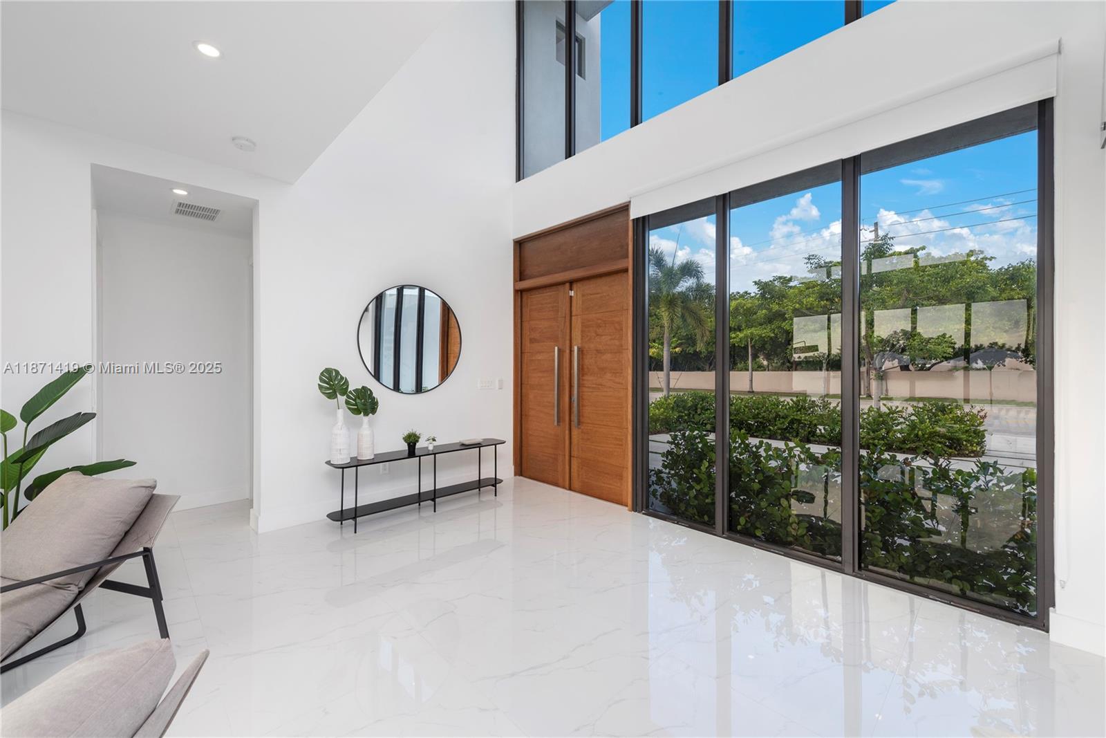 MARINA LAKES 1ST ADDN - Residential Lease