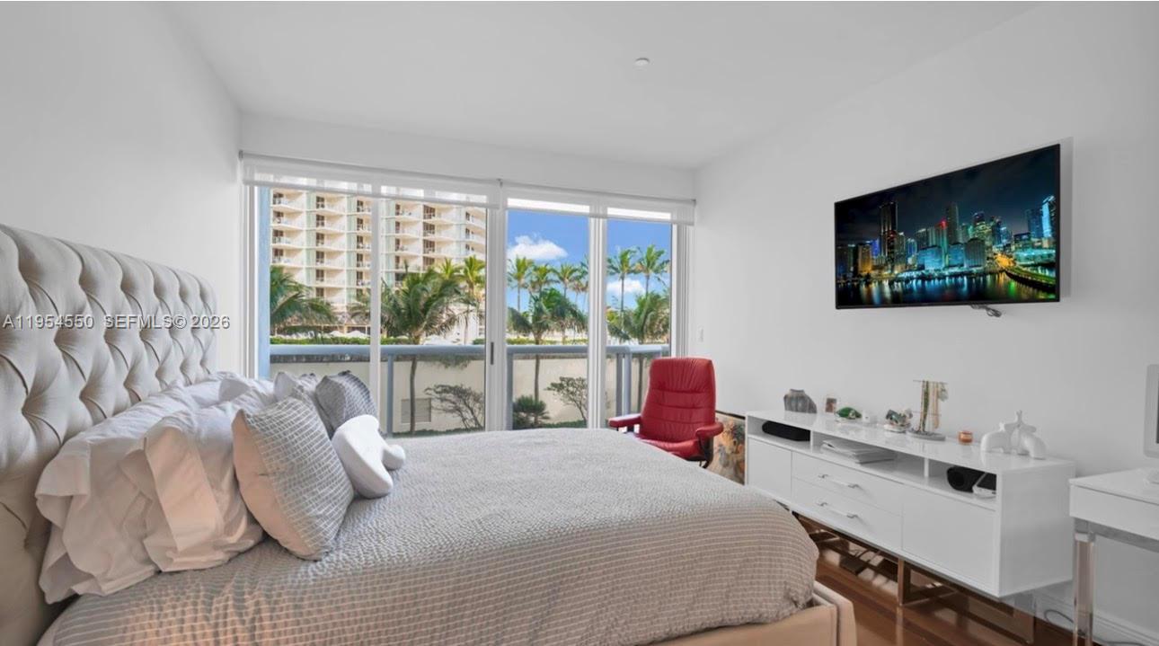 MAJESTIC TOWER - Residential