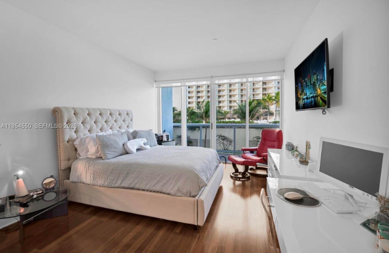 MAJESTIC TOWER - Residential