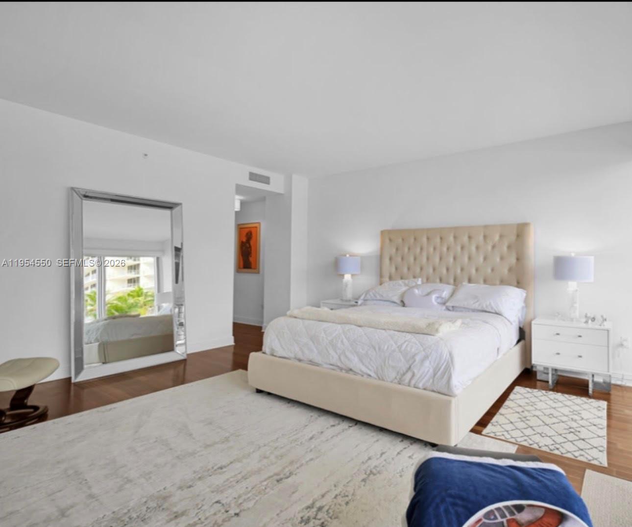 MAJESTIC TOWER - Residential