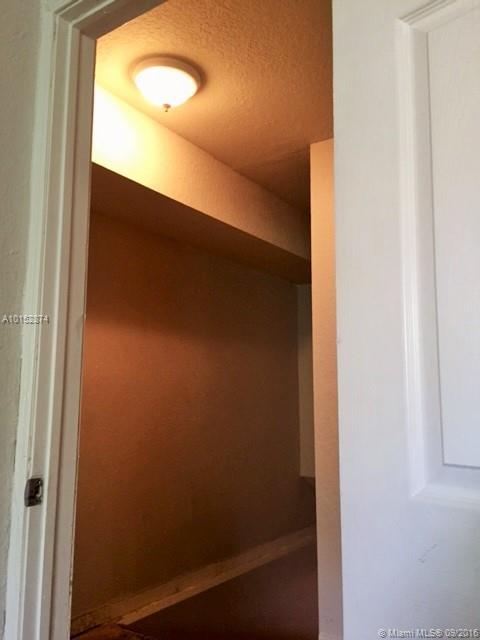 Lauderhill Manor 75-43 B - Residential Income