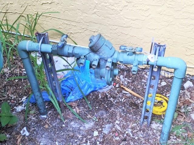 Lauderhill Manor 75-43 B - Residential Income