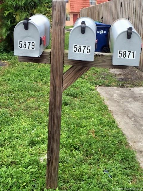 Lauderhill Manor 75-43 B - Residential Income