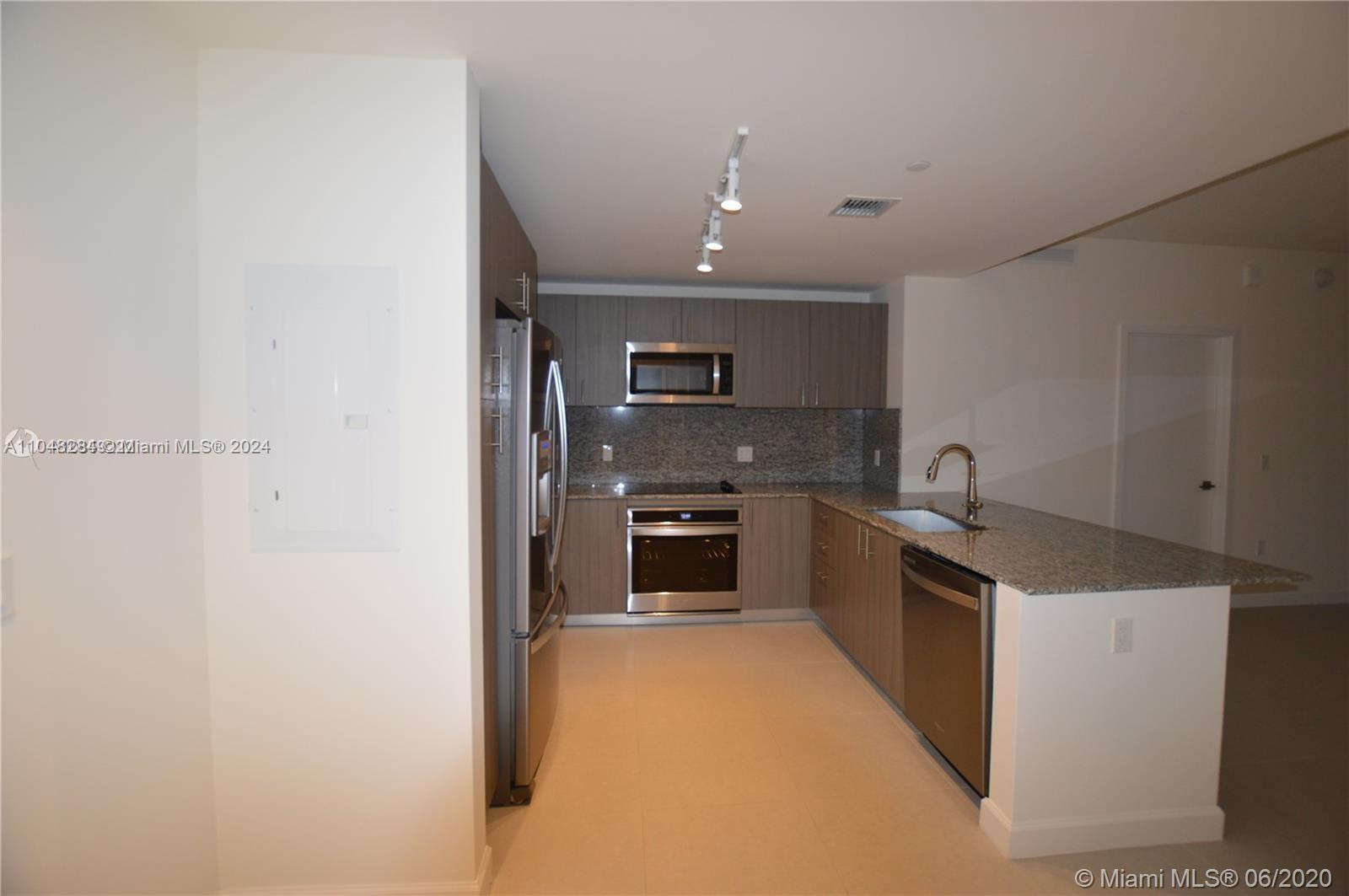 5350 PARK CONDO - Residential