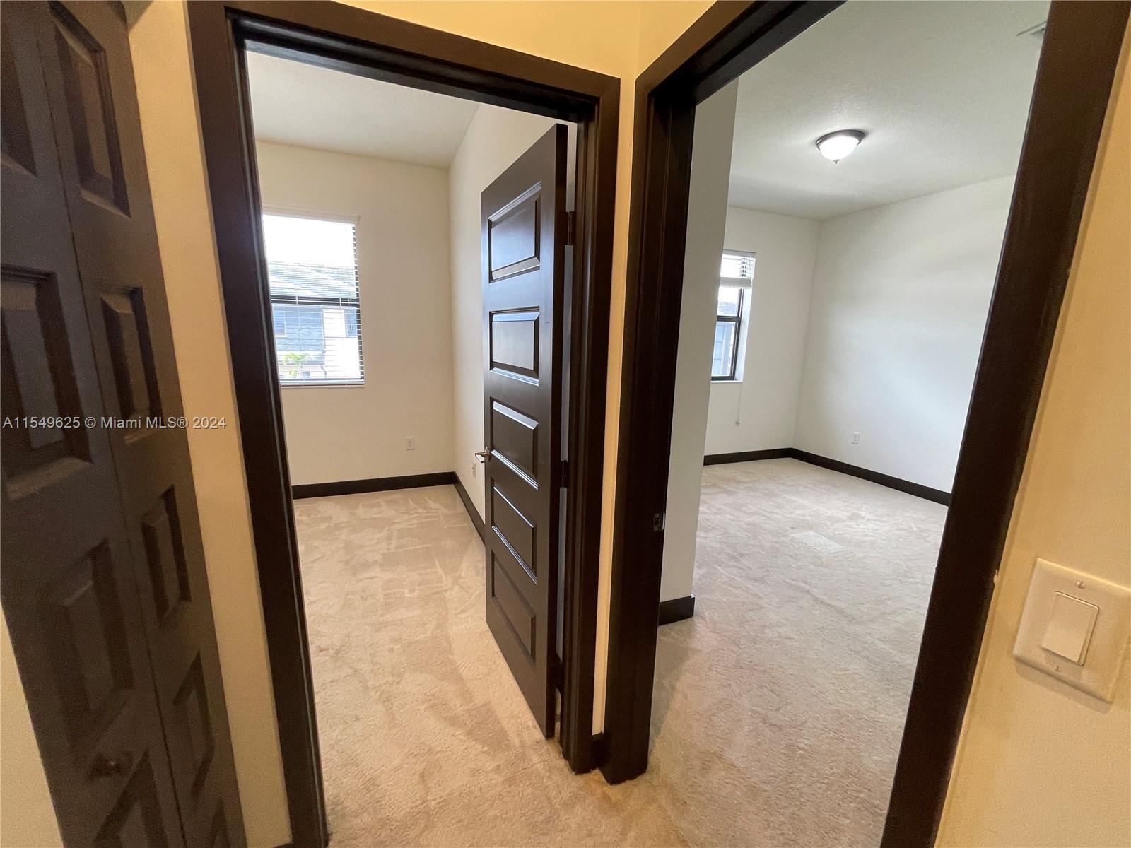 DUNNWOODY LAKE - Residential Lease