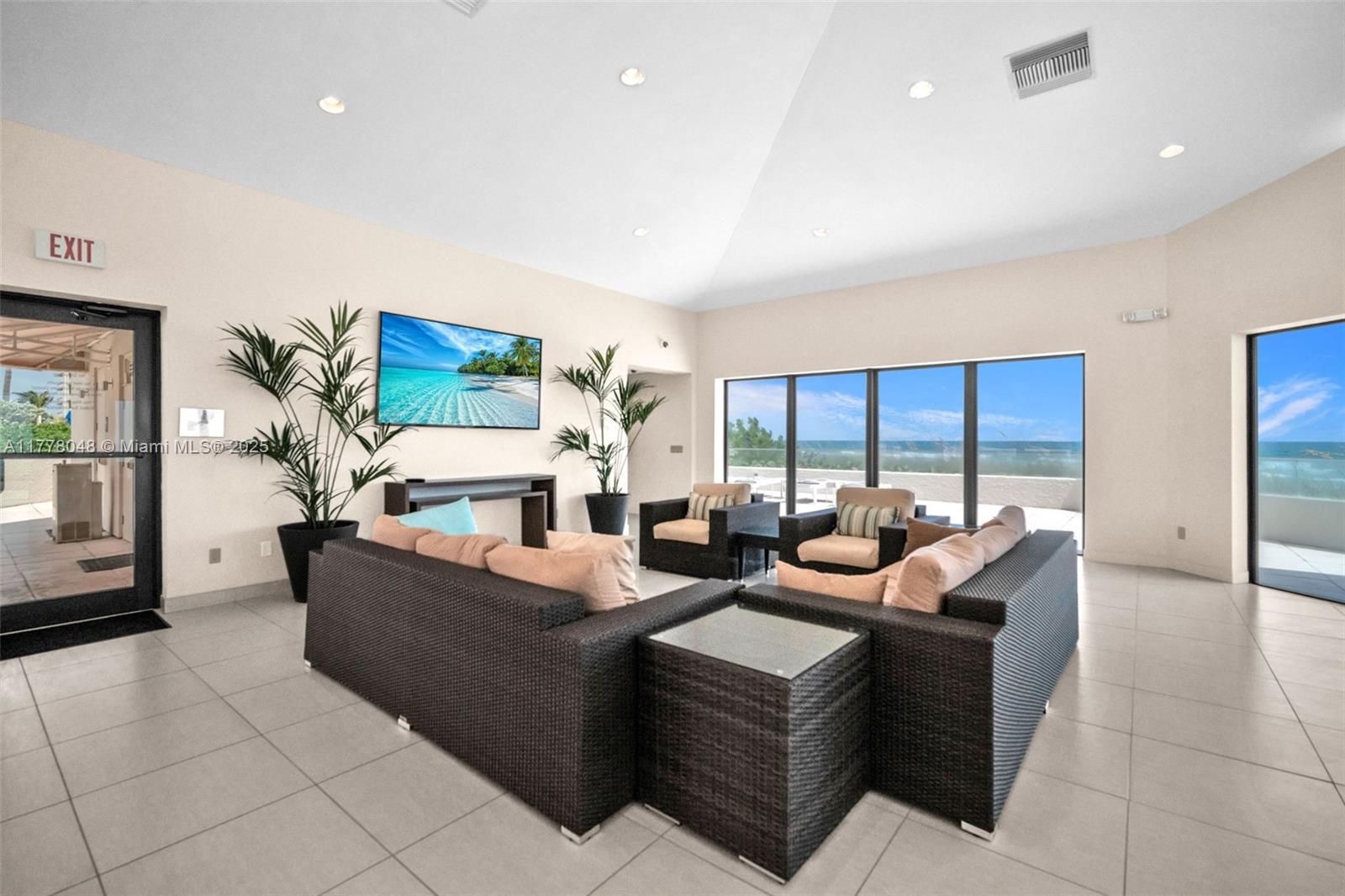 WATER GLADES CONDO - Residential