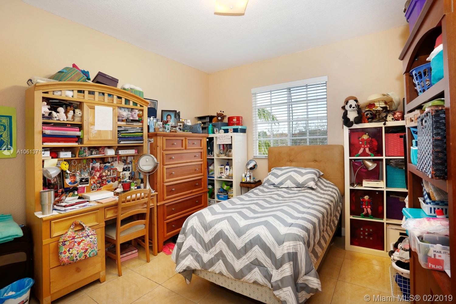 SANTA BARBARA 1ST ADDN - Residential