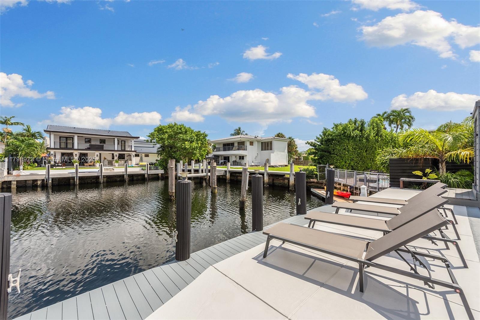 EASTERN SHORES - Residential