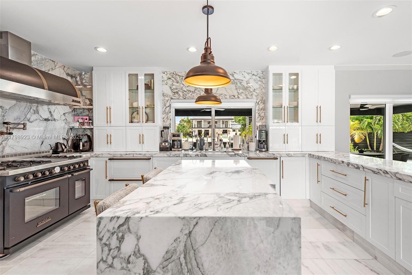 EASTERN SHORES - Residential