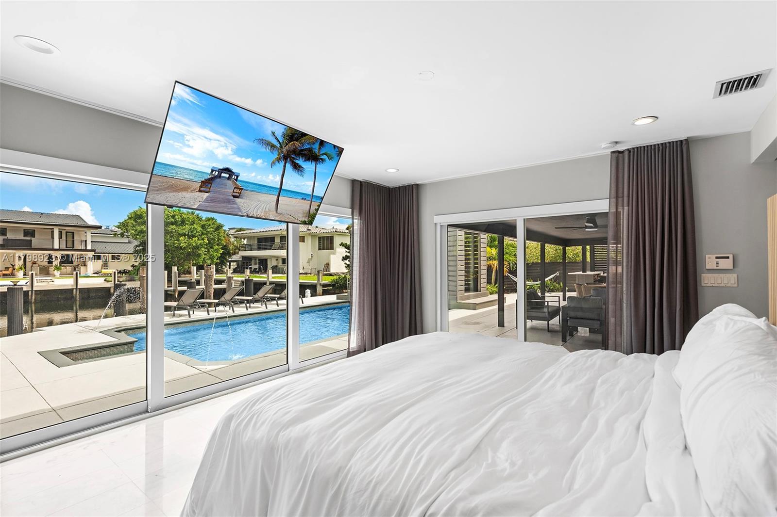 EASTERN SHORES - Residential
