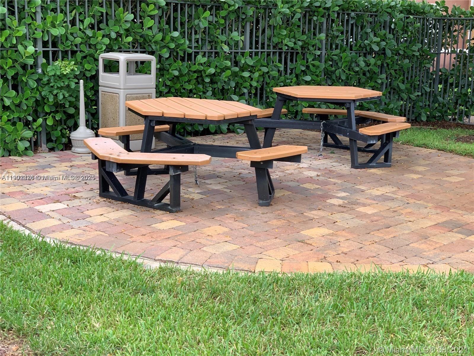 ST ANDREWS AT BOYNTON BEA - Residential Lease