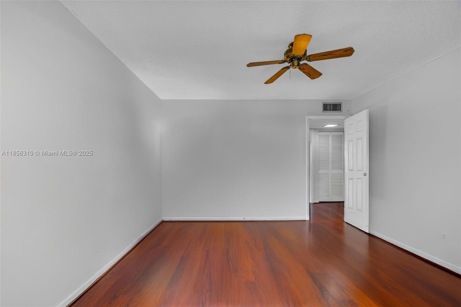 PLANTATION BY THE SEA - Residential