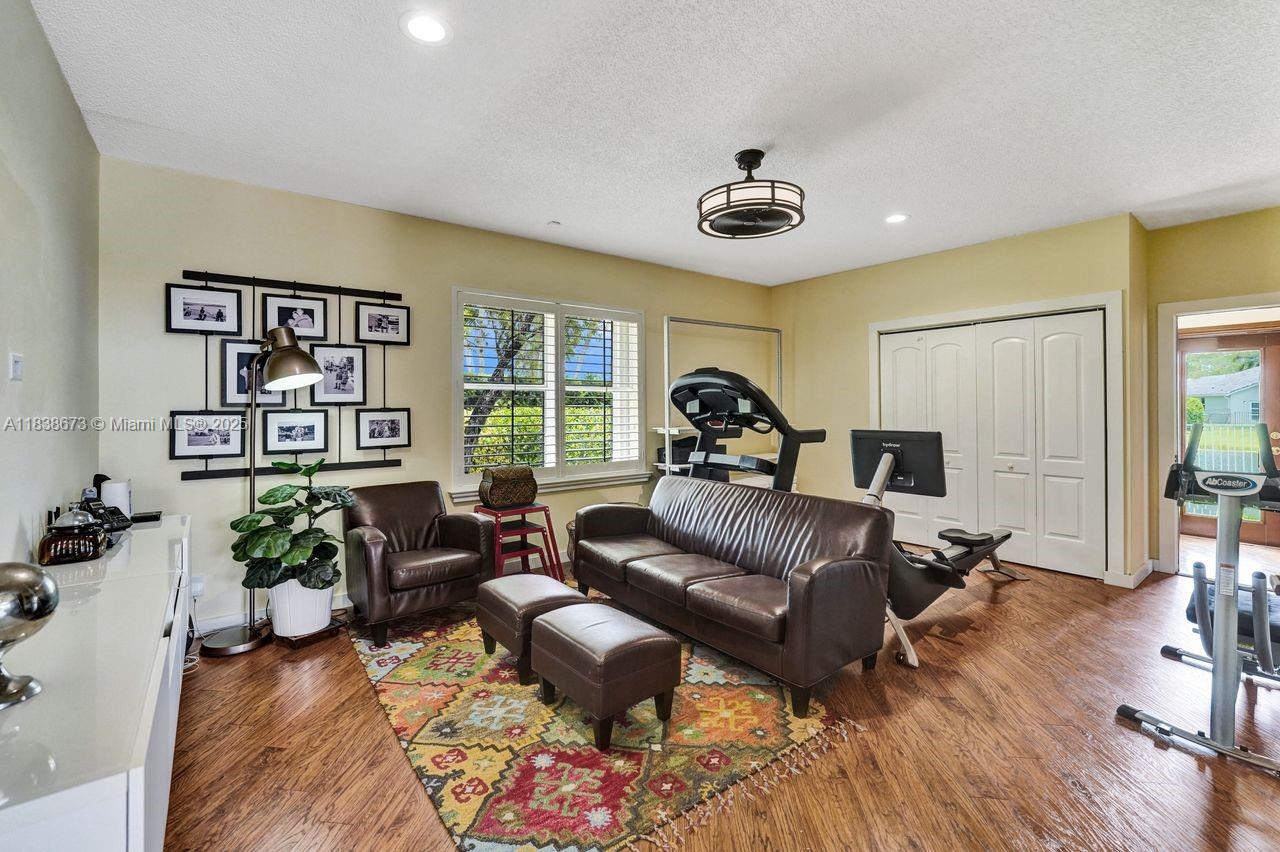 Weston Hills Country Club - Residential