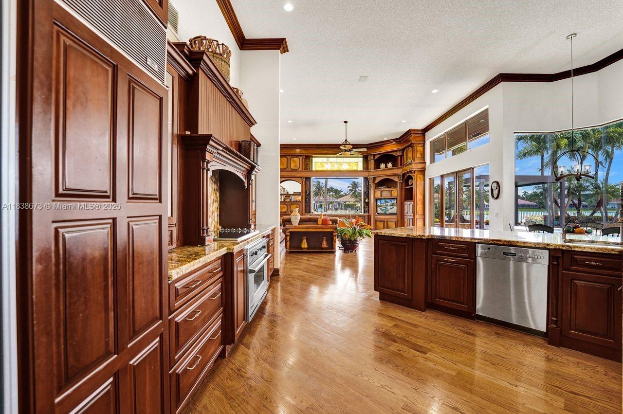 Weston Hills Country Club - Residential