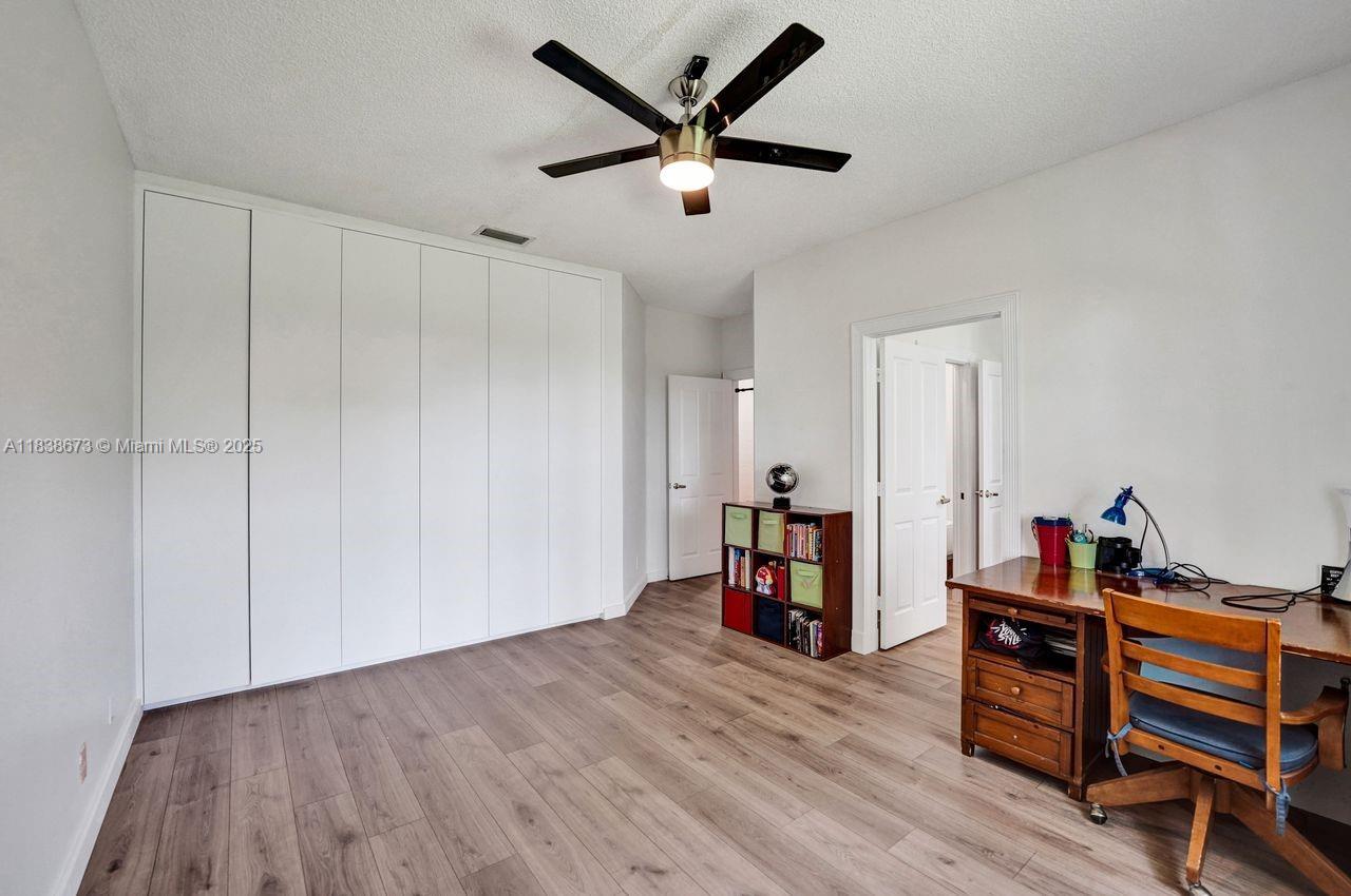 Weston Hills Country Club - Residential