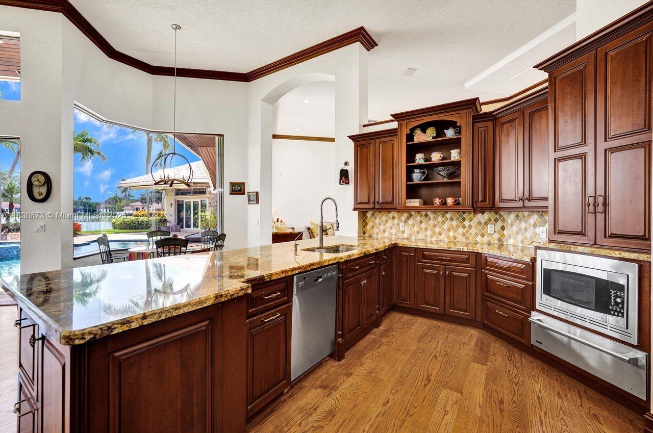 Weston Hills Country Club - Residential