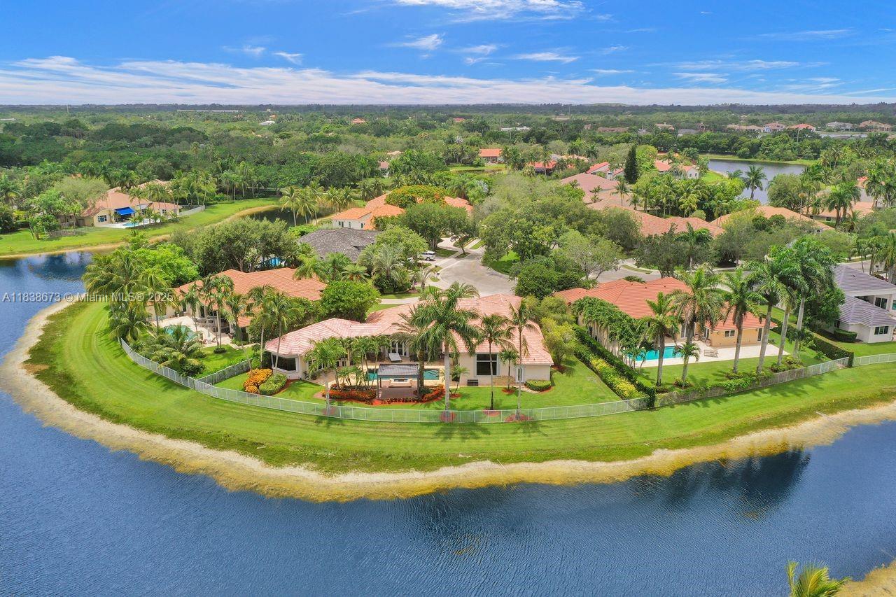 Weston Hills Country Club - Residential