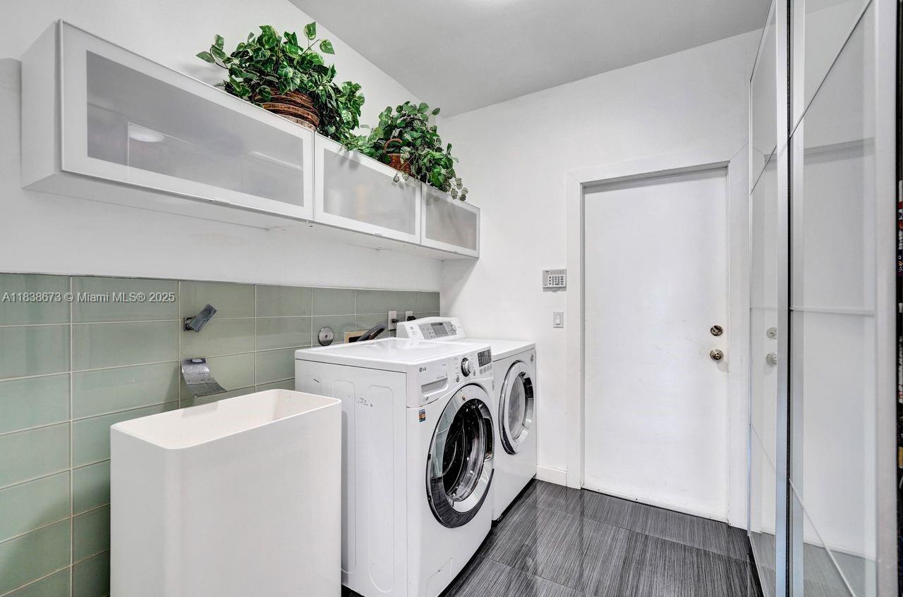 Weston Hills Country Club - Residential