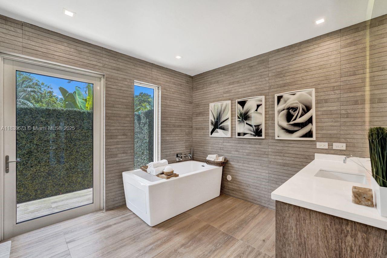 Weston Hills Country Club - Residential