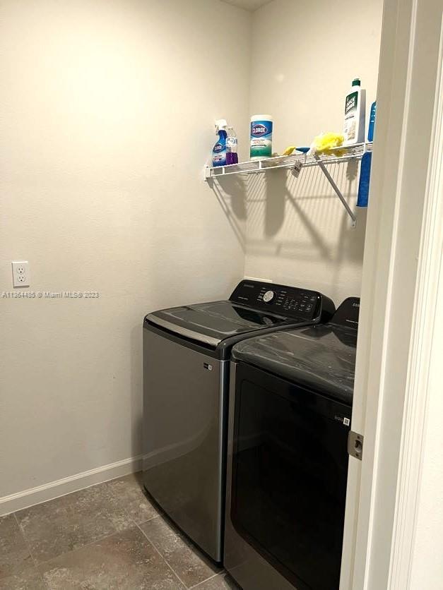 CREEKSIDE PLAT NO. 4 - Residential Lease