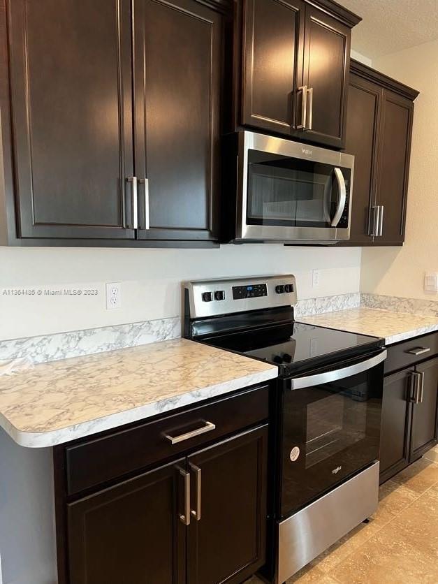 CREEKSIDE PLAT NO. 4 - Residential Lease