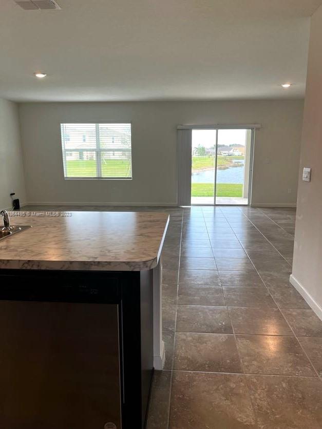 CREEKSIDE PLAT NO. 4 - Residential Lease