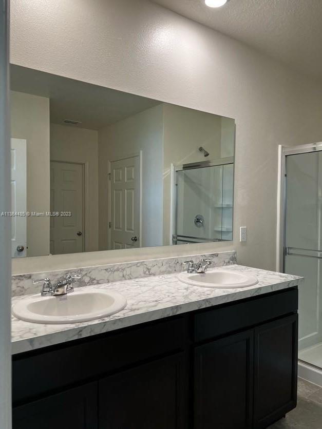 CREEKSIDE PLAT NO. 4 - Residential Lease