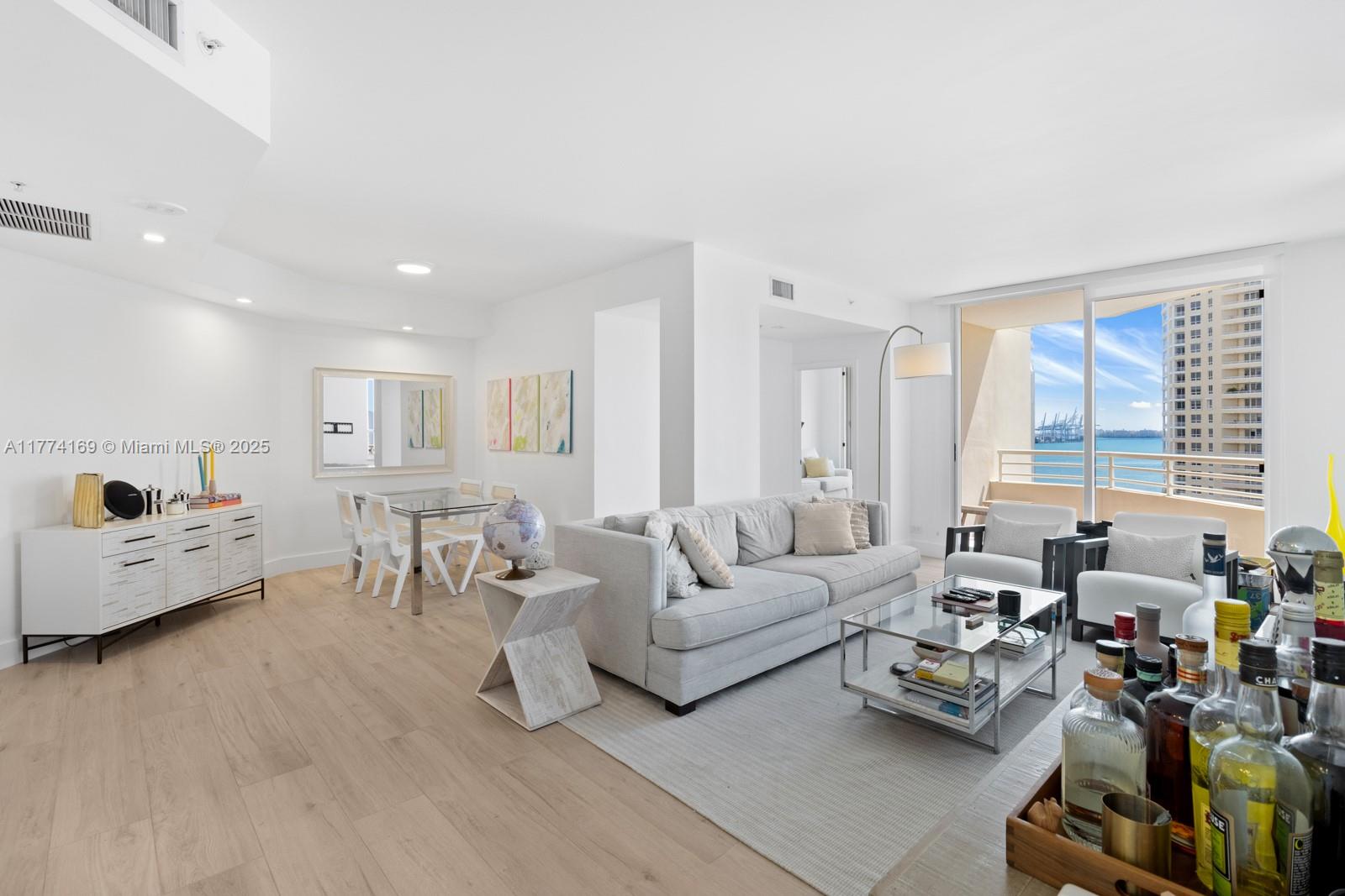 Rental Property at 888 Brickell Key Dr 1209, Miami, Broward County, Florida - Bedrooms: 2 
Bathrooms: 2  - $4,500 MO.