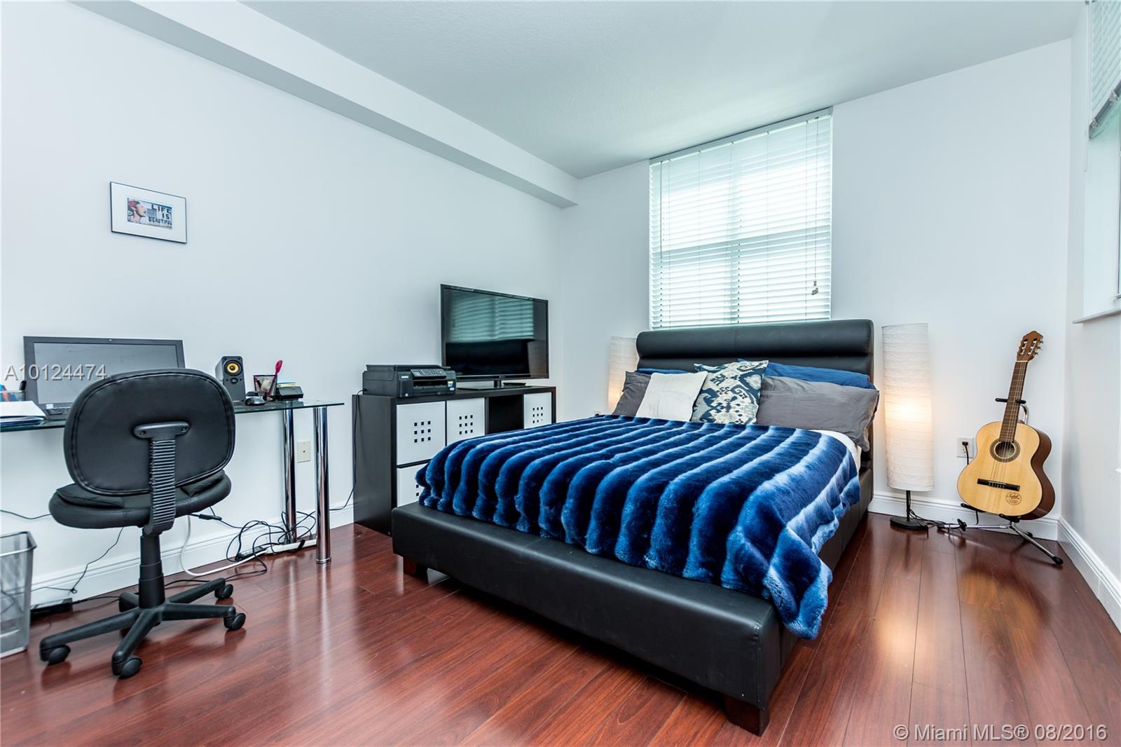 Vue/Brickell - Residential Lease