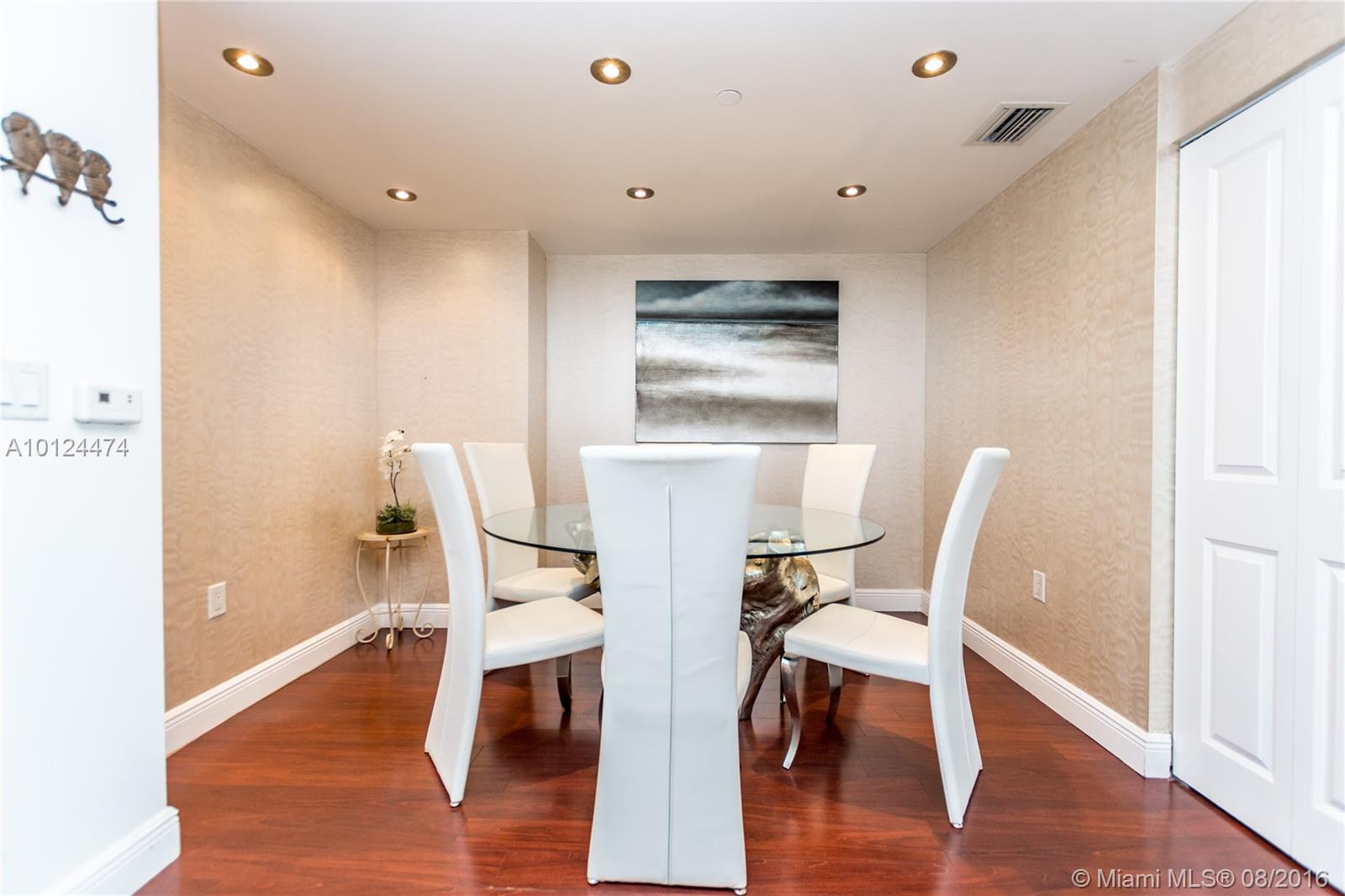 Vue/Brickell - Residential Lease