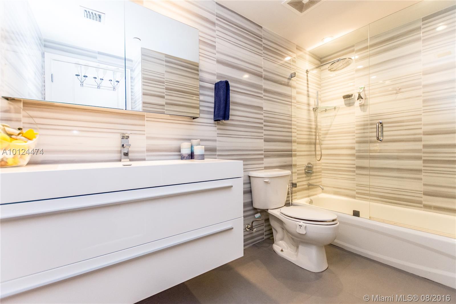 Vue/Brickell - Residential Lease