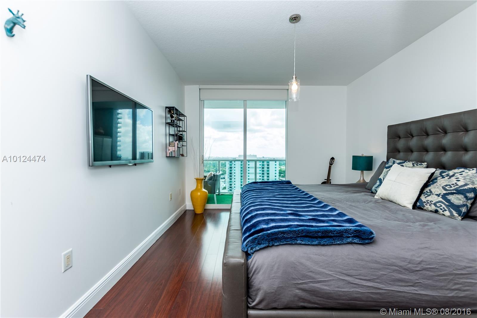 Vue/Brickell - Residential Lease