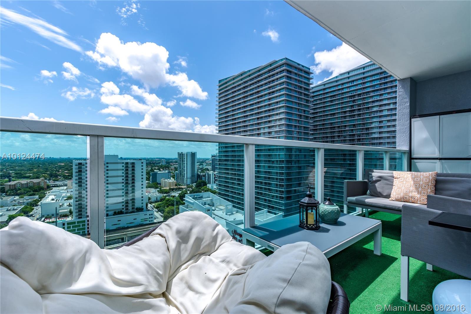 Vue/Brickell - Residential Lease